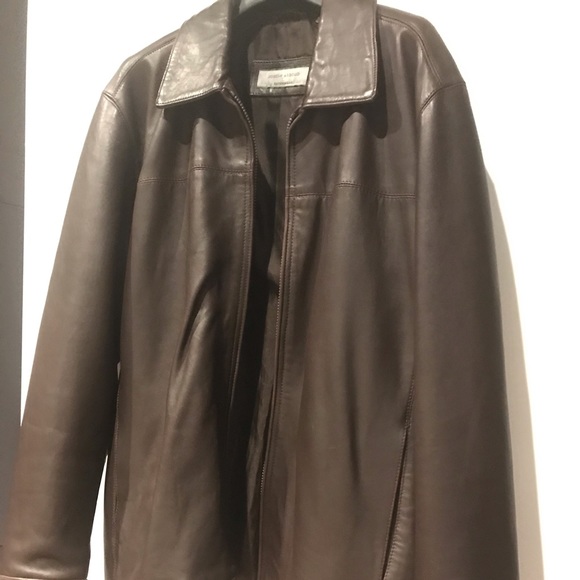WEEKEND COAT SALE 💯 Leather - Picture 5 of 8